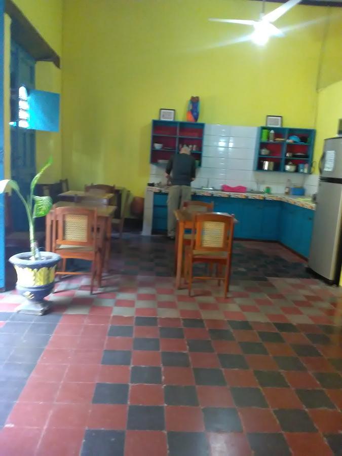 Hostal Casa Ivana León Kültér fotó