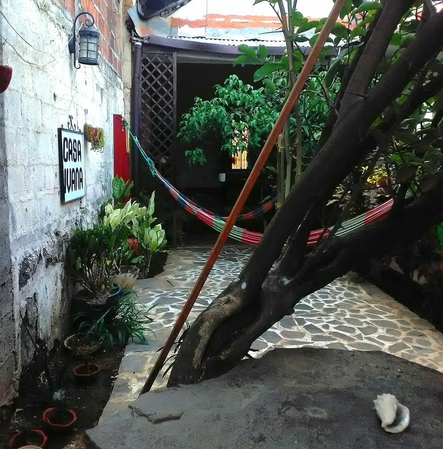 Hostal Casa Ivana León Kültér fotó