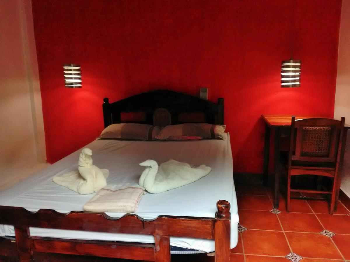 Hostal Casa Ivana León Kültér fotó