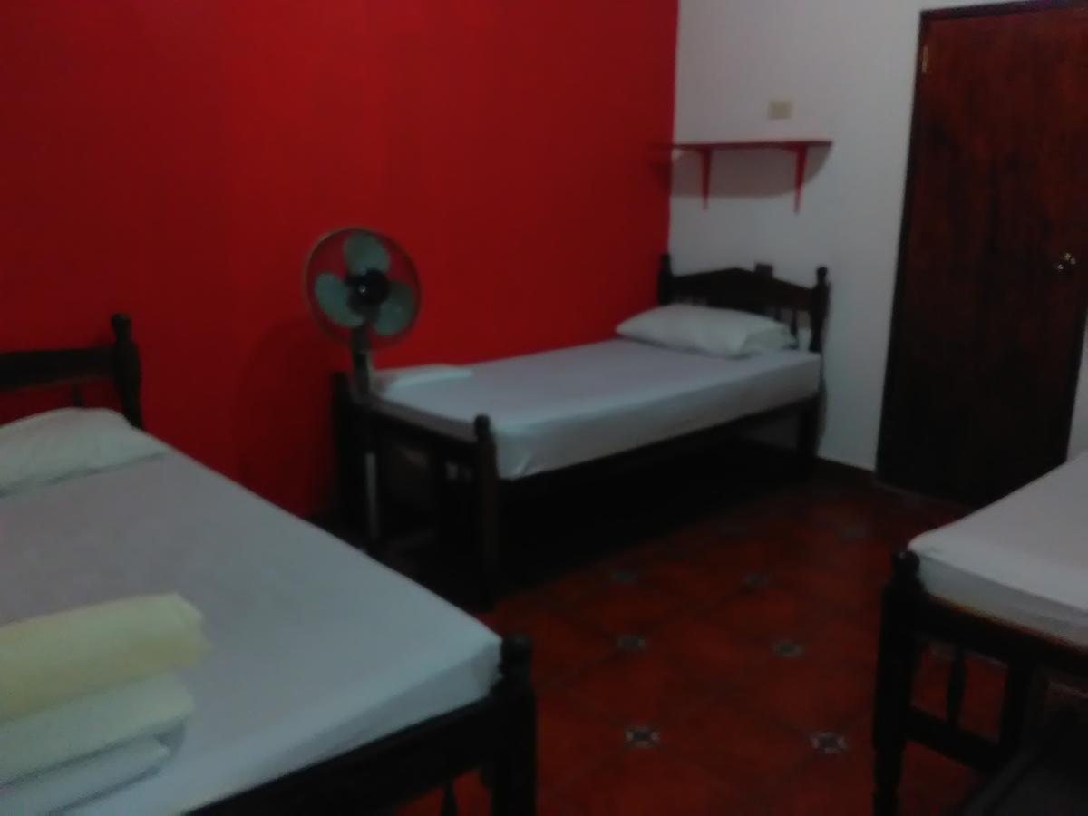 Hostal Casa Ivana León Kültér fotó