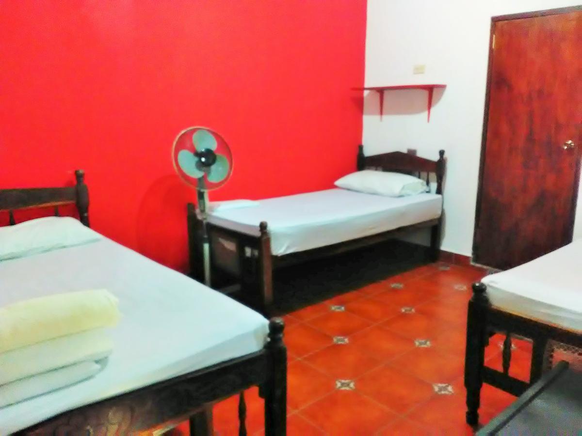 Hostal Casa Ivana León Kültér fotó