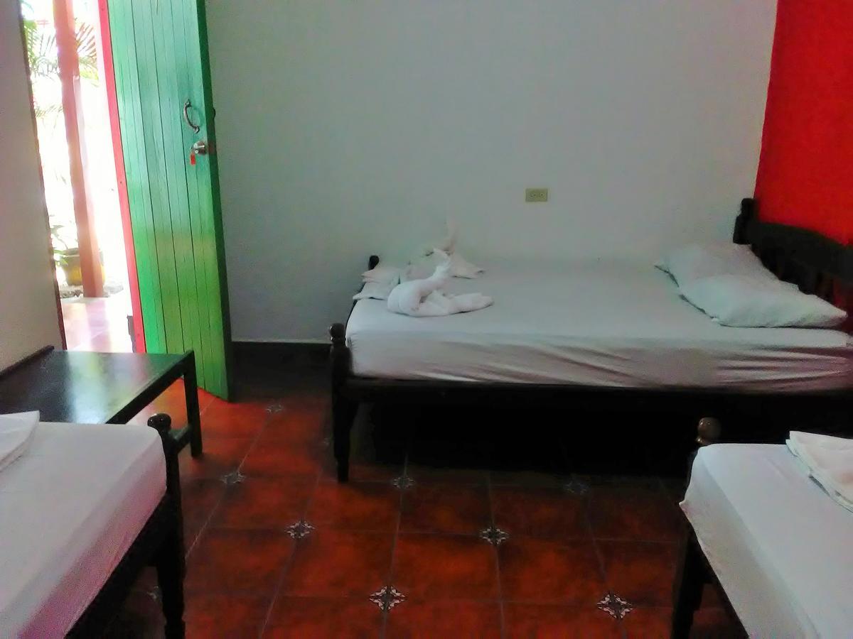 Hostal Casa Ivana León Kültér fotó
