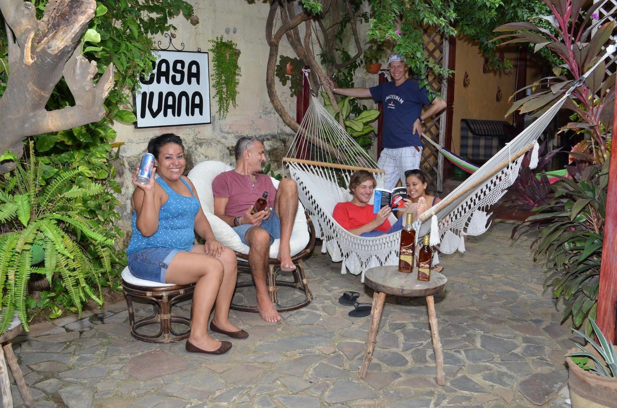 Hostal Casa Ivana León Kültér fotó