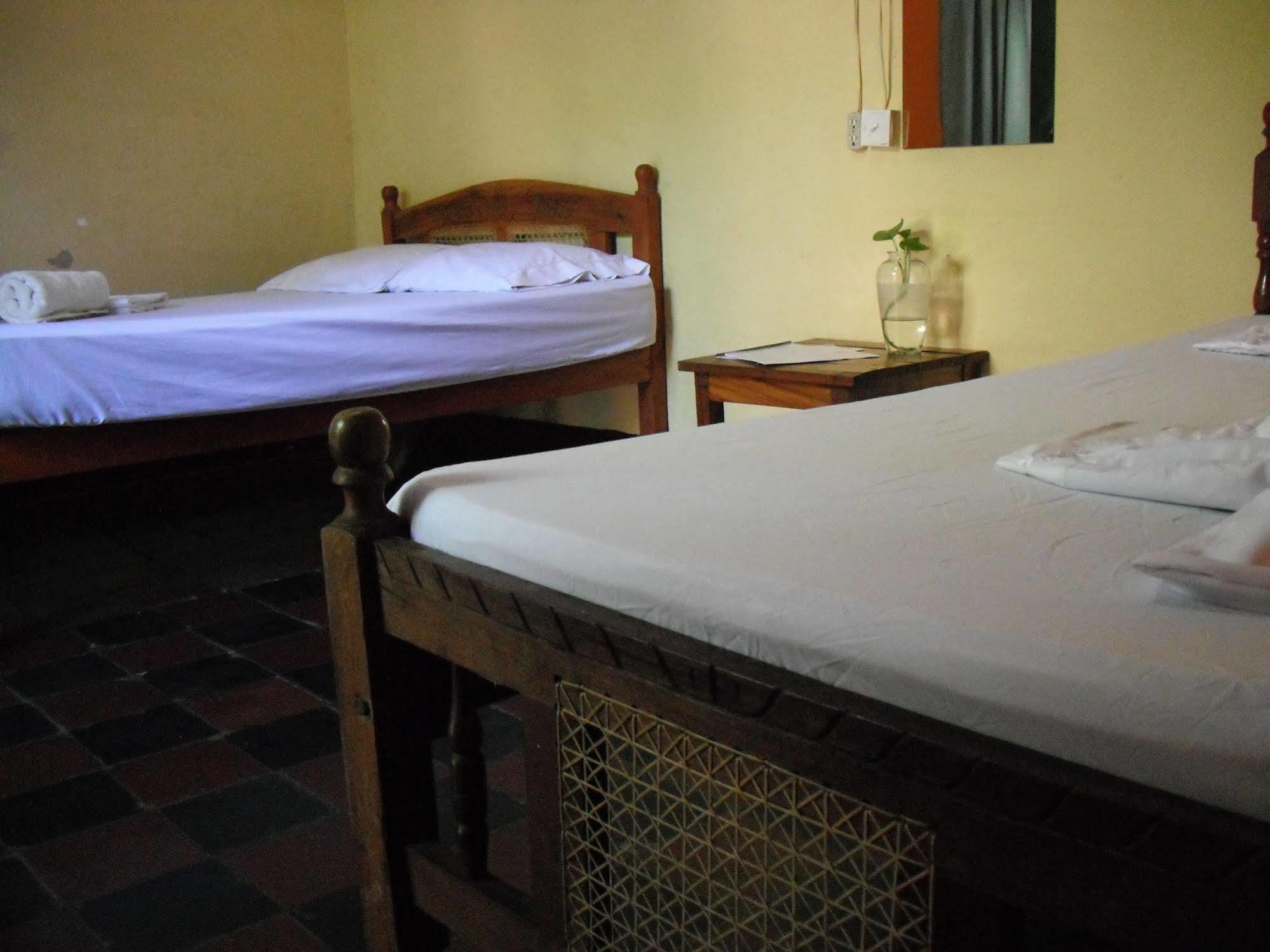 Hostal Casa Ivana León Kültér fotó