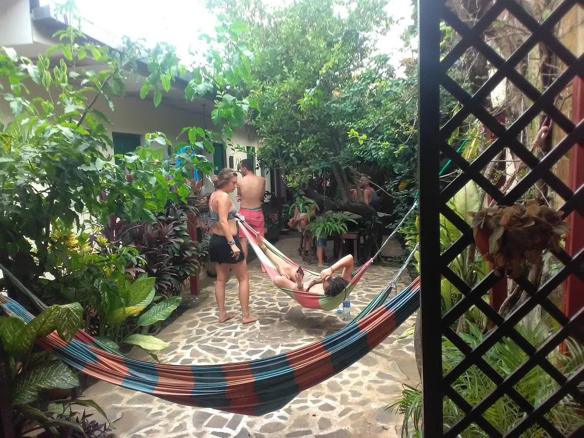 Hostal Casa Ivana León Kültér fotó